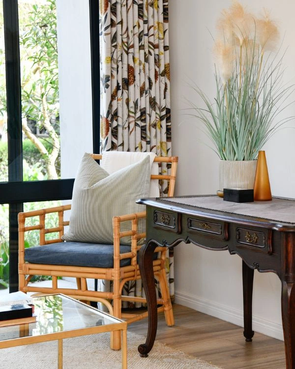 STOCKLANDS
<small>Luxury Open-Plan Apartment
1 Bathroom
From R1 760 000</small>