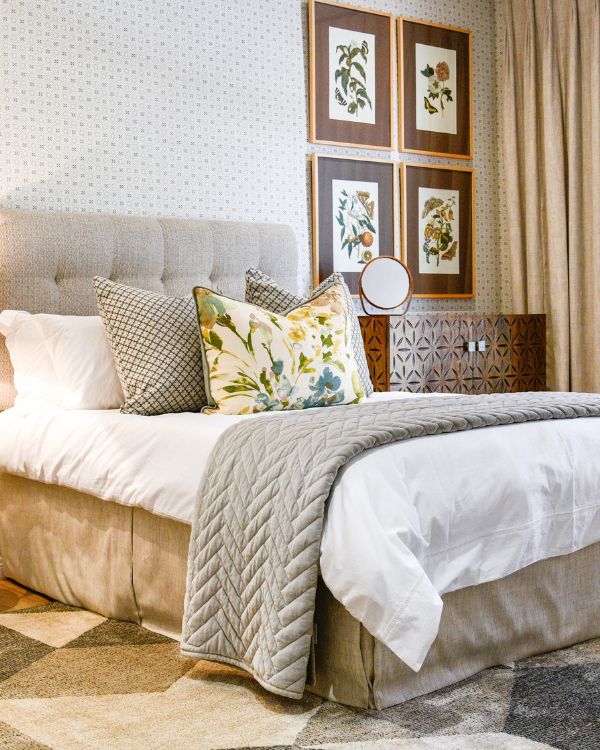 TWO-BEDROOM APARTMENTS
115m<sup>2</sup> - 119m<sup>2</sup>